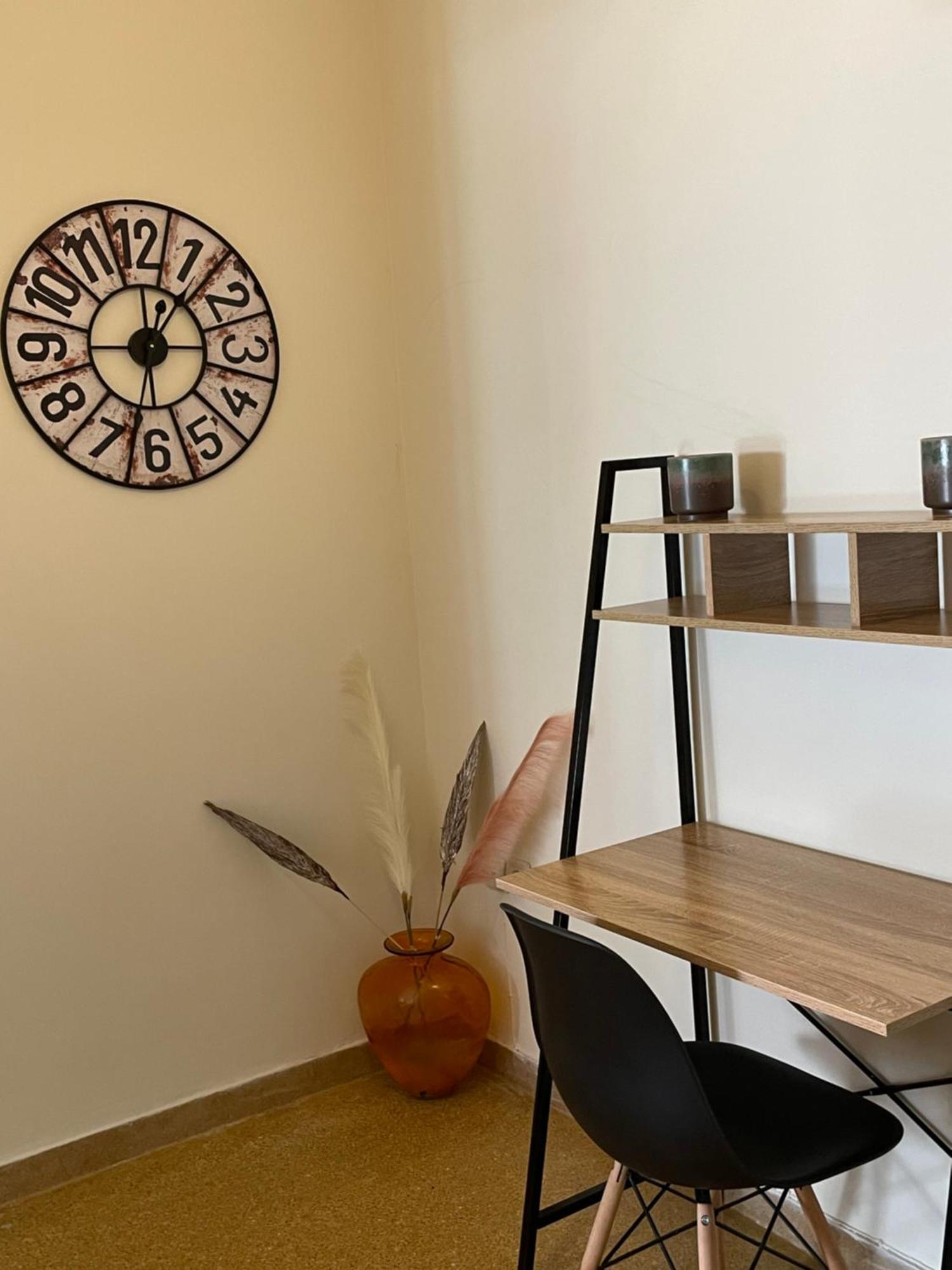 Spacious Apartment Near Panormou Metro Афины Экстерьер фото